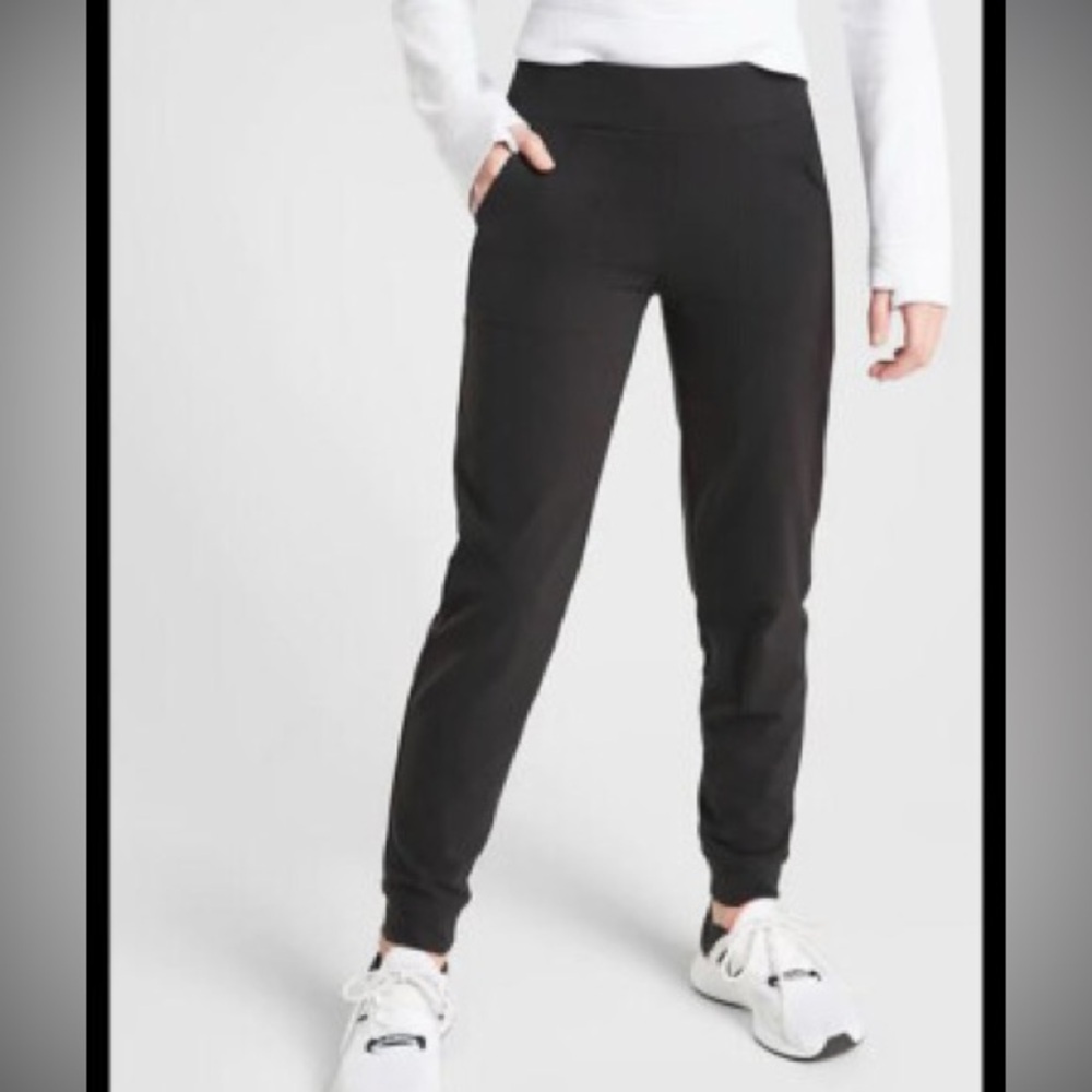 Athleta Girl Powervita Jogger Pants Size Large 12 Workout Comfy Casual Trendy